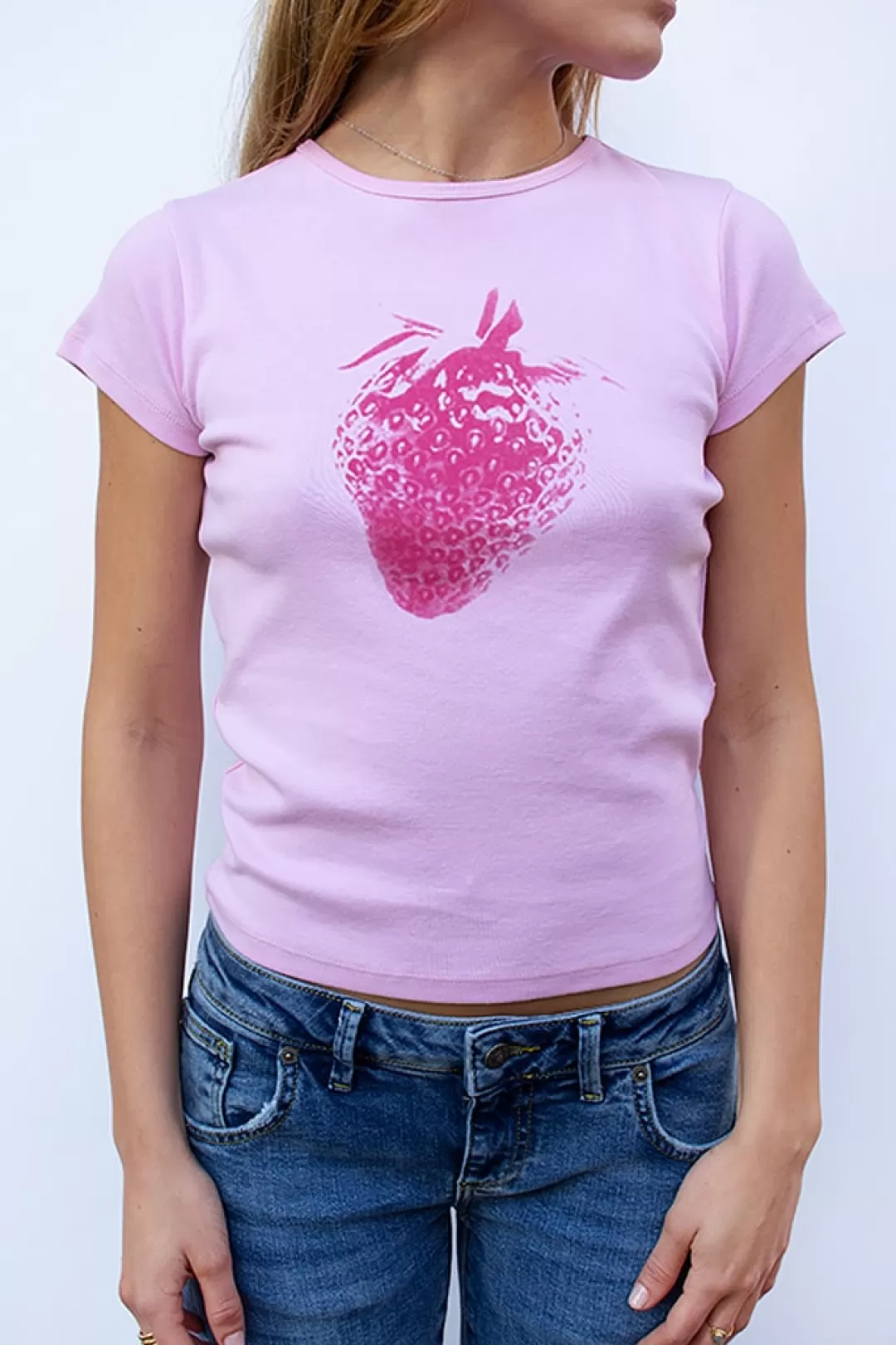 Subdued Graphics | T-shirt Strawberry Multicolor